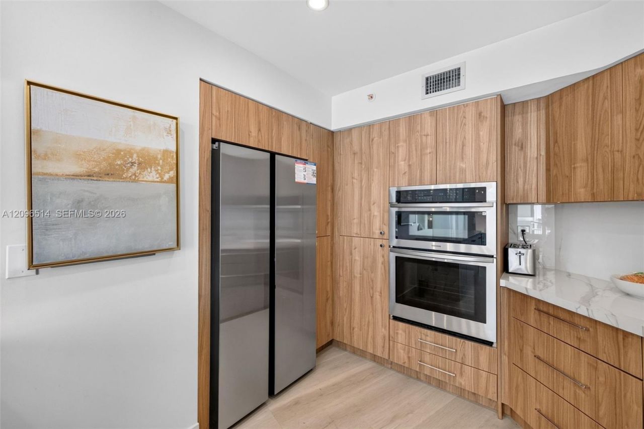 3370 Hidden Bay Dr , Unit 2410, Aventura, FL 33180 Photo