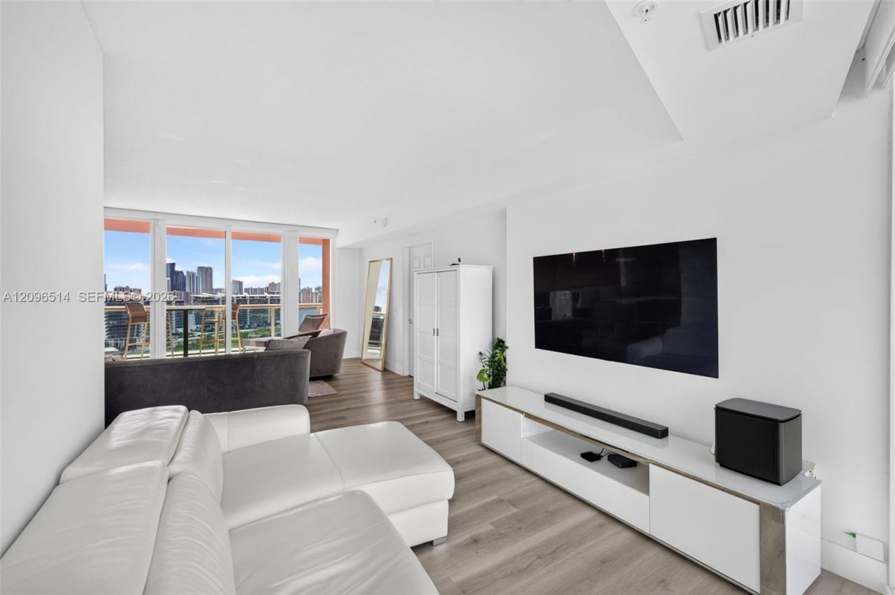 3370 Hidden Bay Dr , Unit 2410, Aventura, FL 33180 Photo