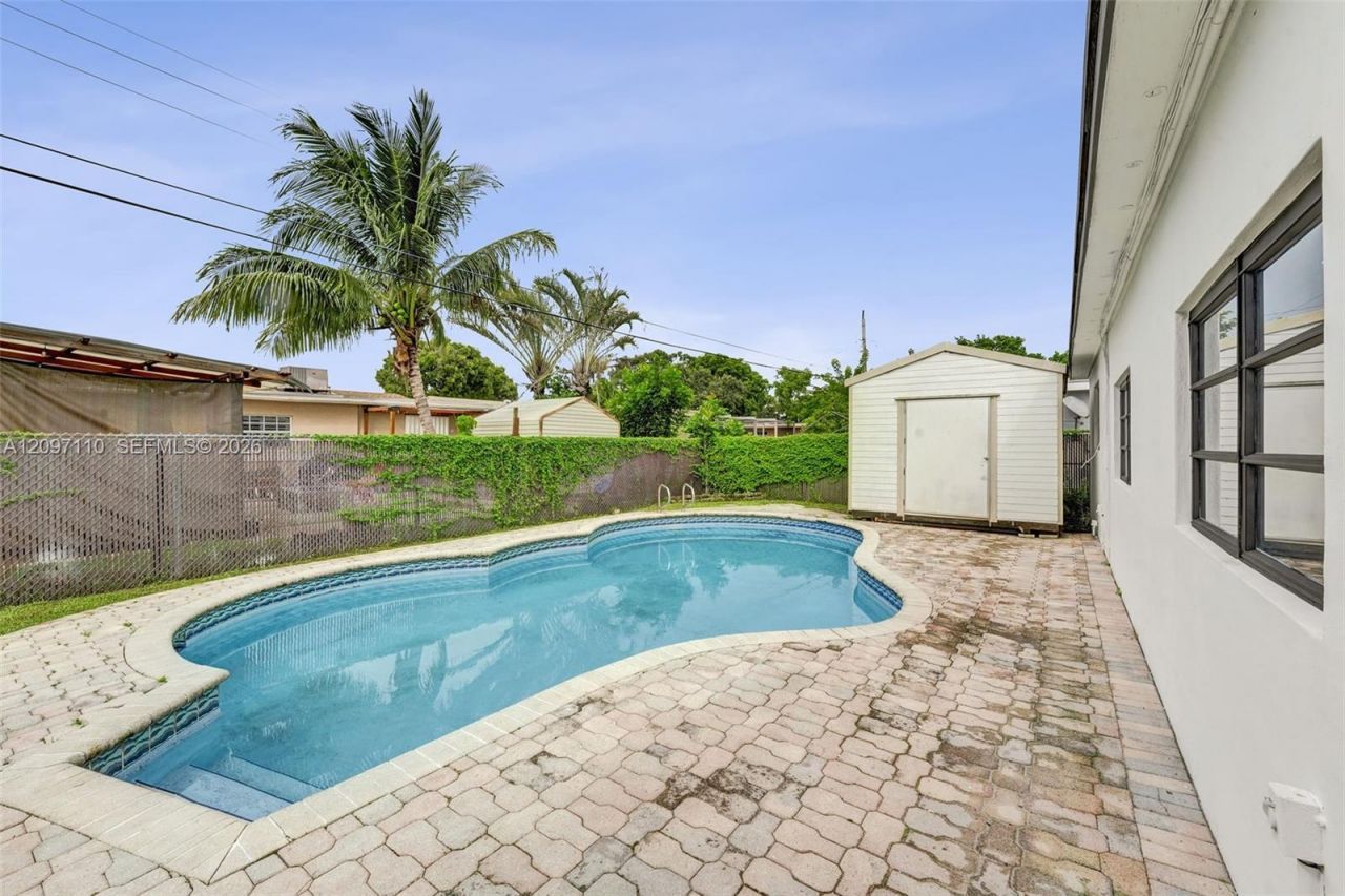 7771 Ramona St , Miramar, FL 33023 Photo