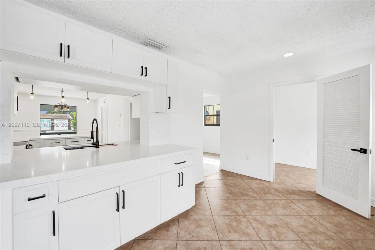 7771 Ramona St , Miramar, FL 33023 Photo