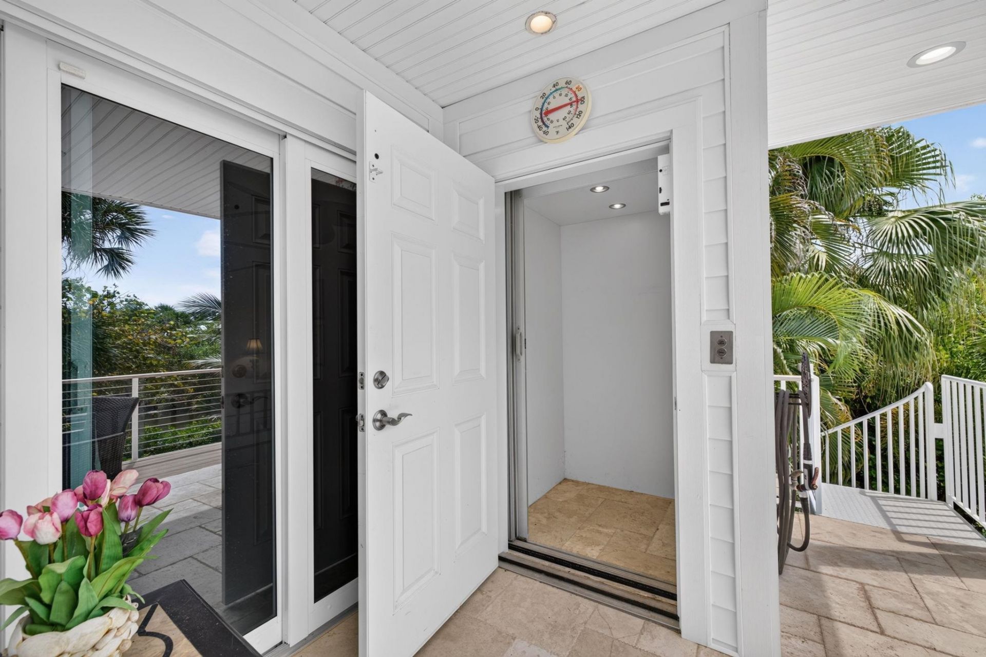 561 Lighthouse Way, Sanibel, FL 33957 Photo