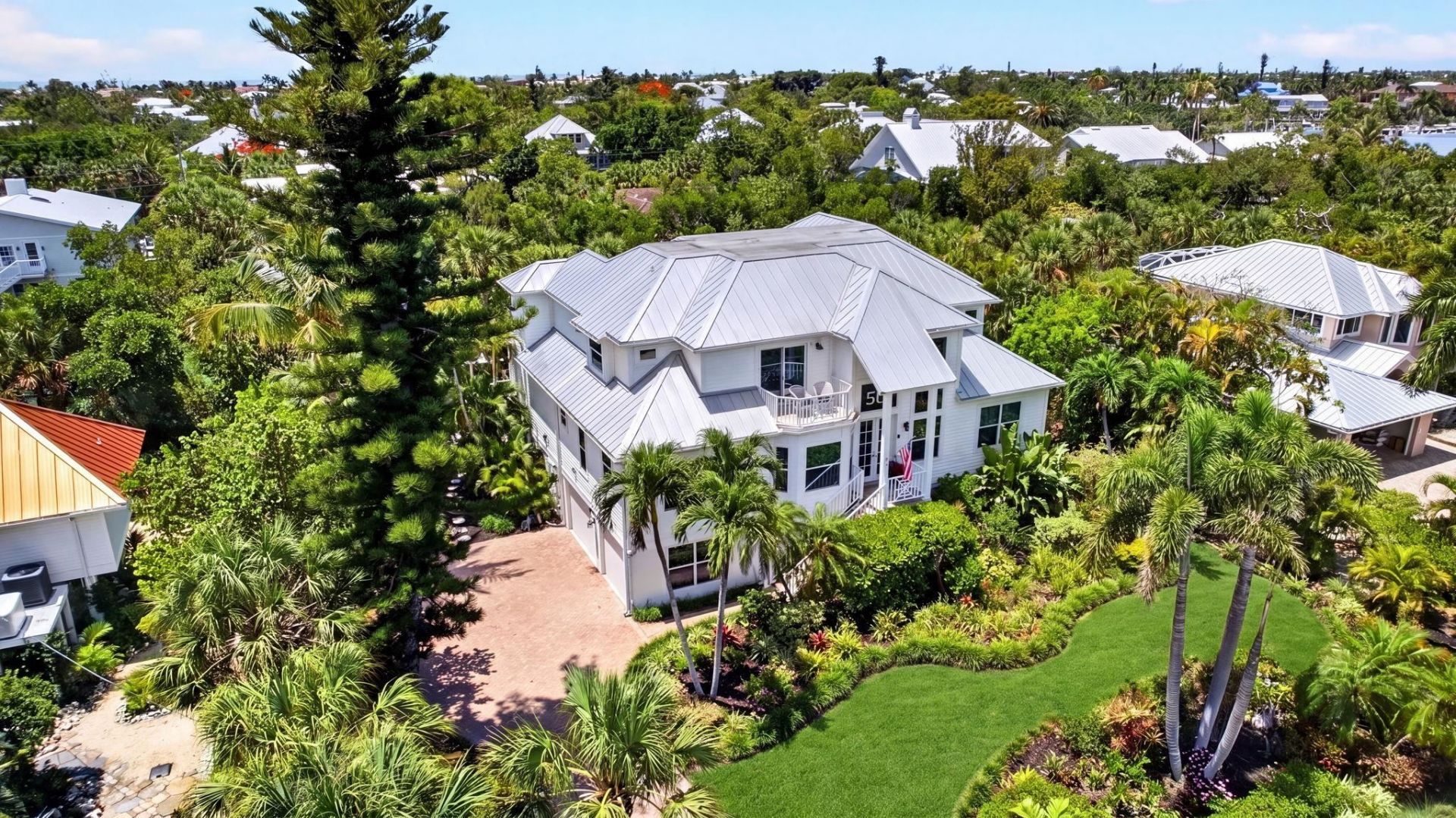 561 Lighthouse Way, Sanibel, FL 33957 Photo