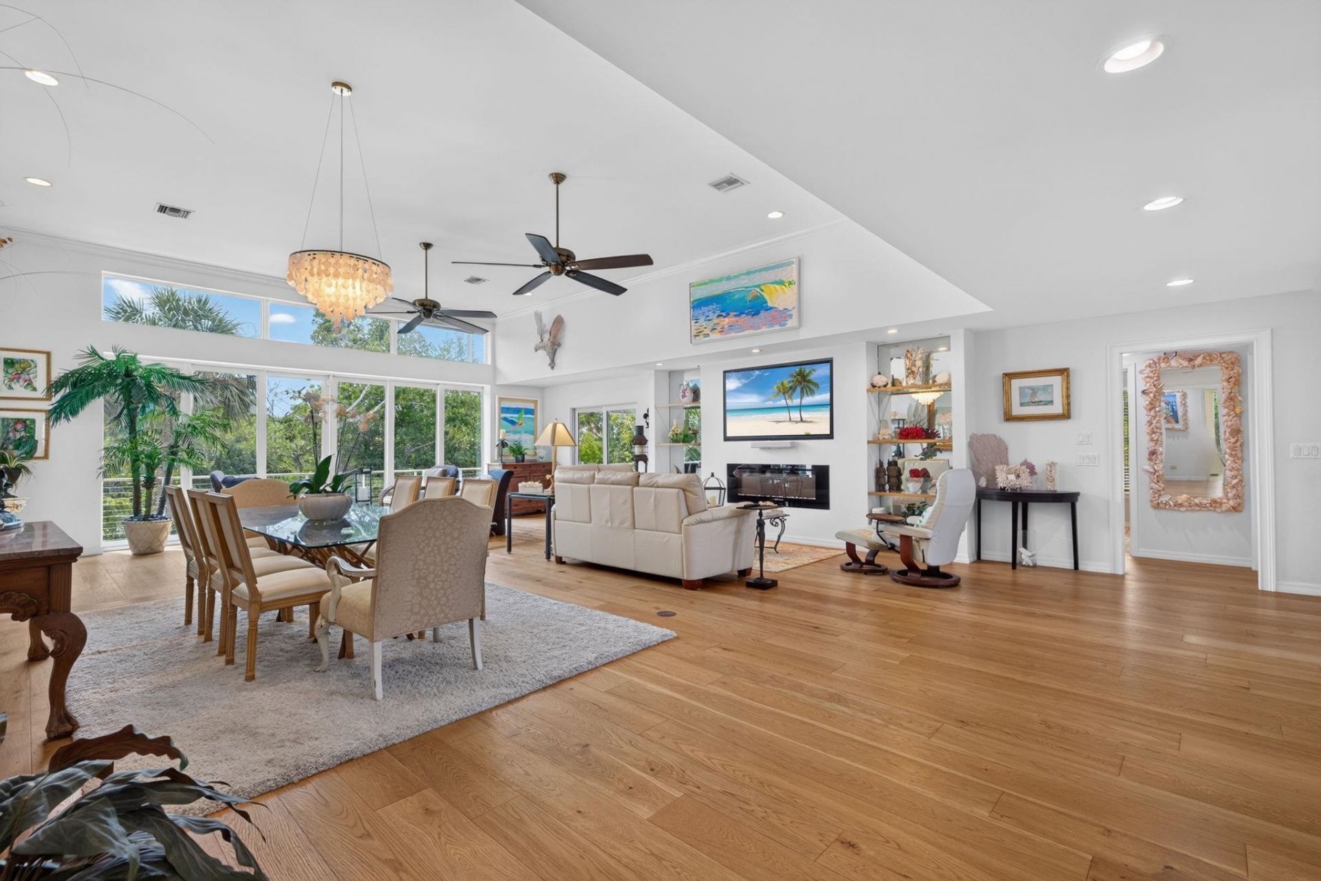 561 Lighthouse Way, Sanibel, FL 33957 Photo