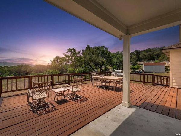 17132 Bandera Rd, Helotes, TX 78023