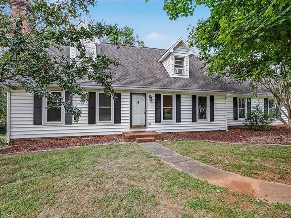 260 Overlook Drive , Advance, NC 27006