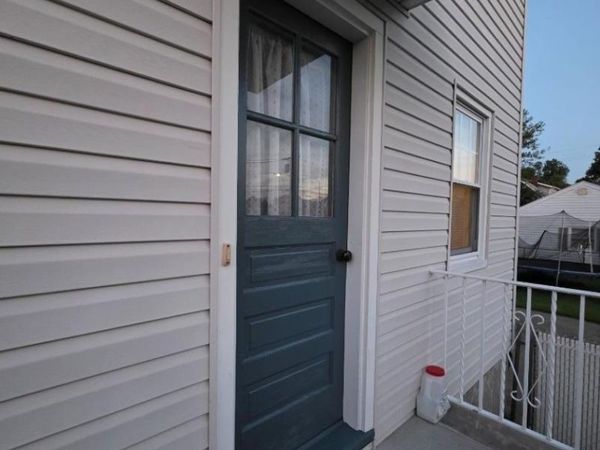256 Martha Ave, Elmwood Park, NJ 07407