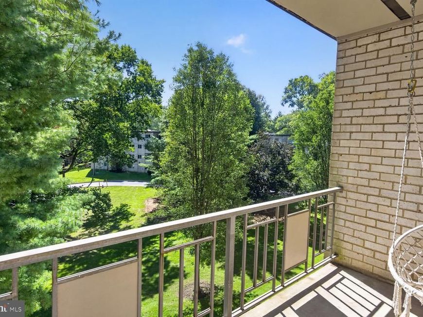 12307 Braxfield Court, Unit 423, Rockville, MD 20852 Main Photo