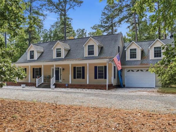 90 Shell Court, URBANNA, VA 23175