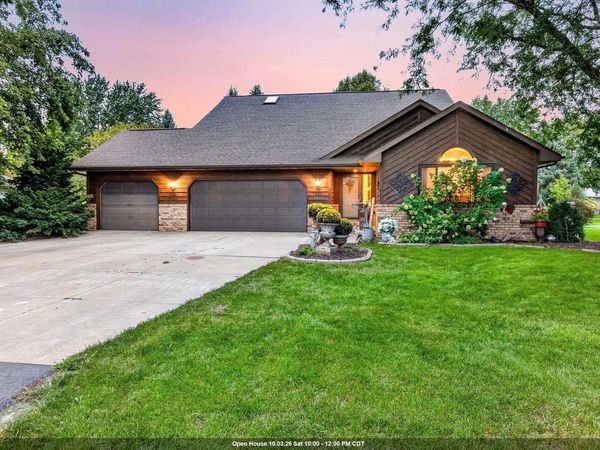 1408 W SENECA DRIVE, Appleton, WI 54914