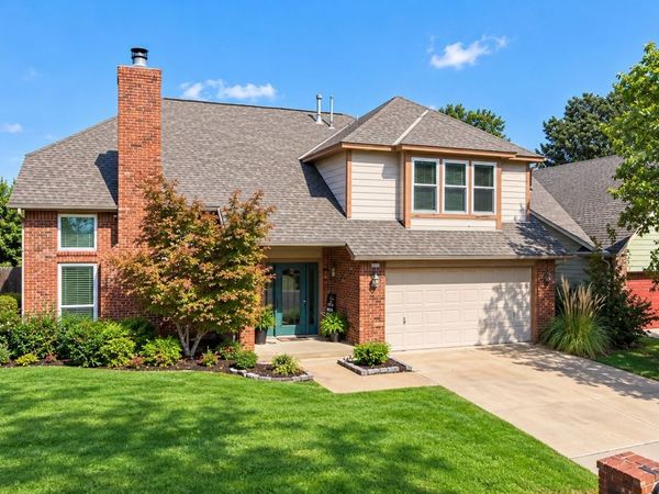 7725 S Erie Avenue , Tulsa, OK 74136