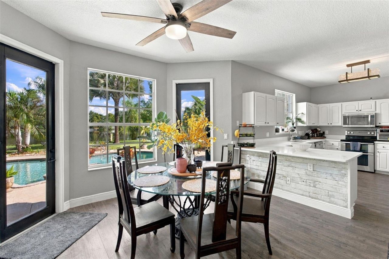 8022 Tierra Verde Drive , Tampa, FL 33617 Photo