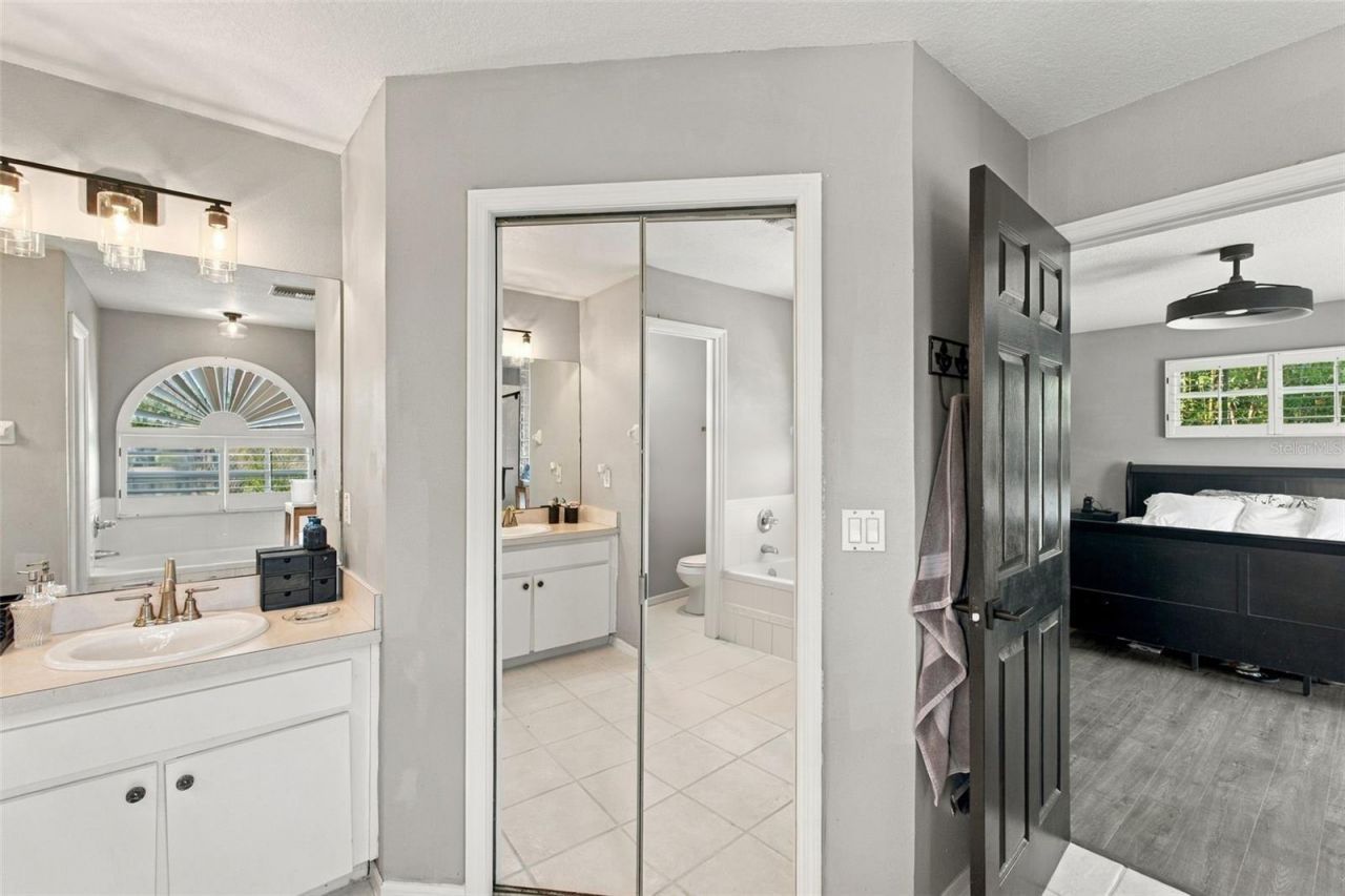 8022 Tierra Verde Drive , Tampa, FL 33617 Photo