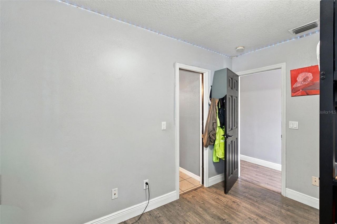 8022 Tierra Verde Drive , Tampa, FL 33617 Photo