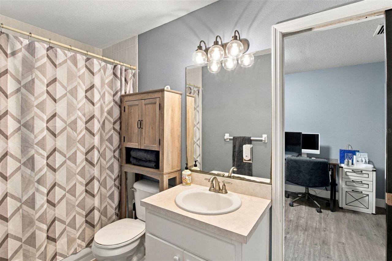 8022 Tierra Verde Drive , Tampa, FL 33617 Photo