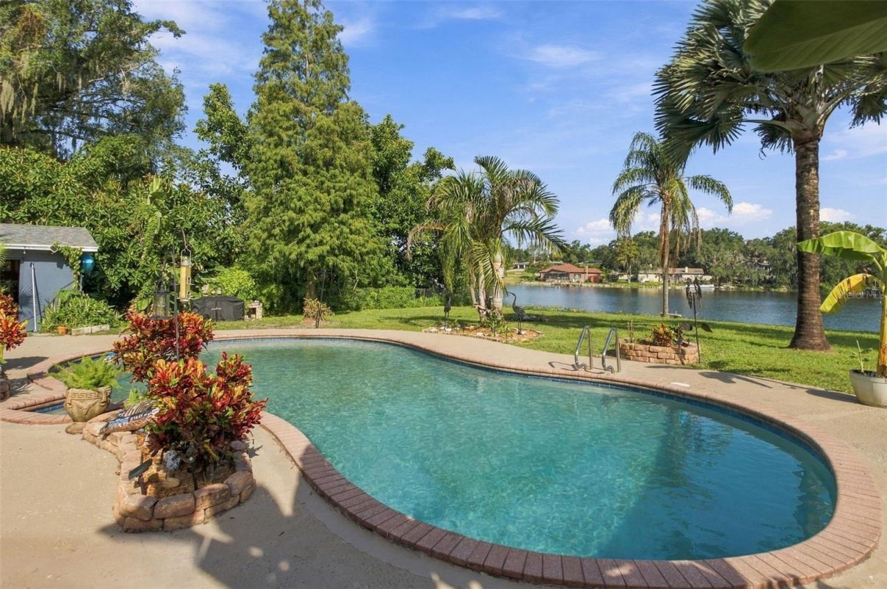 8022 Tierra Verde Drive , Tampa, FL 33617 Photo