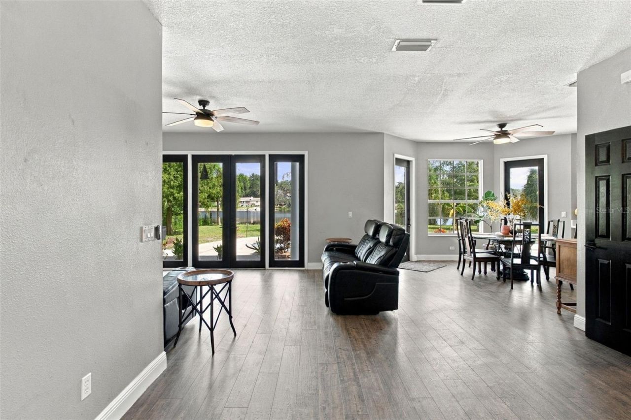 8022 Tierra Verde Drive , Tampa, FL 33617 Photo