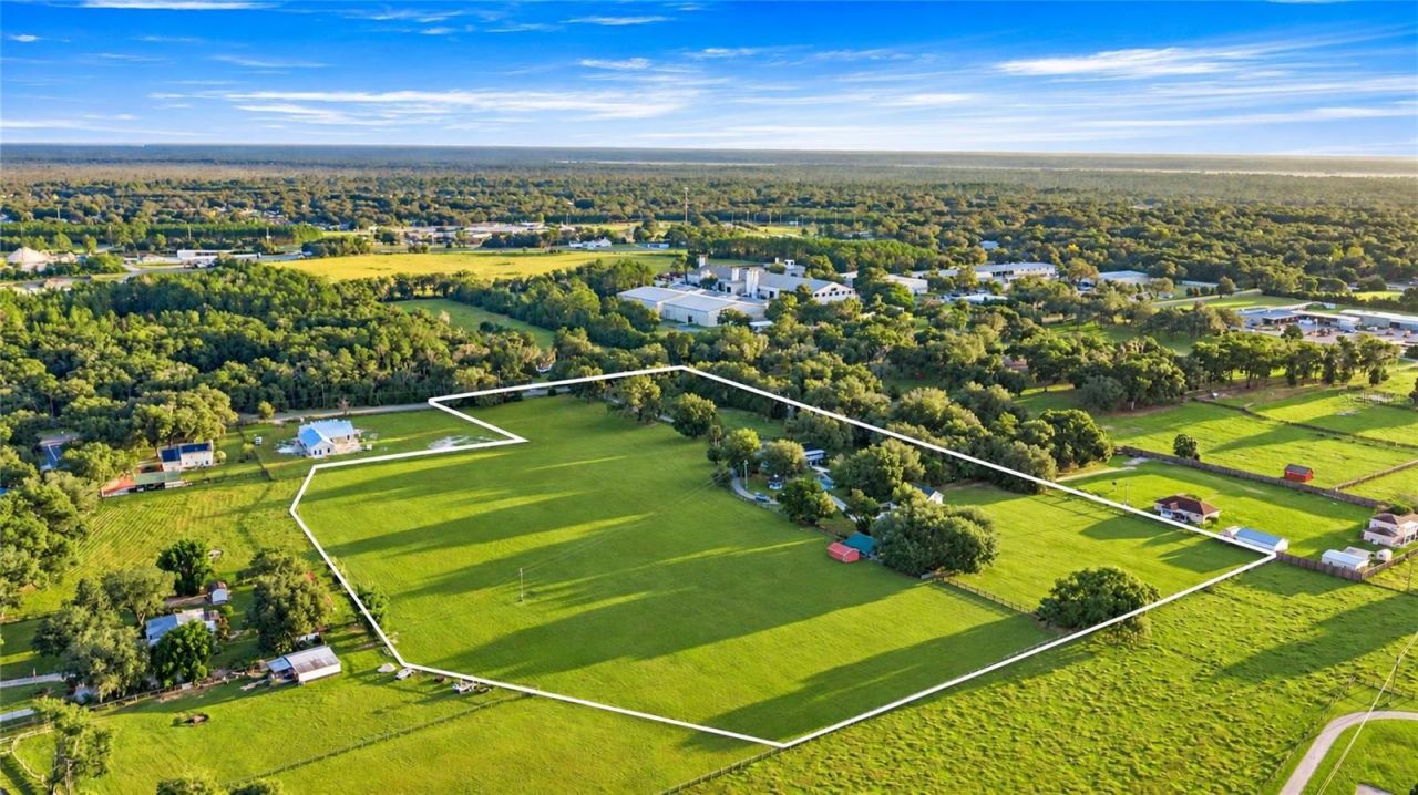 10246 SE 110th Street Road, Belleview, FL 34420 Photo