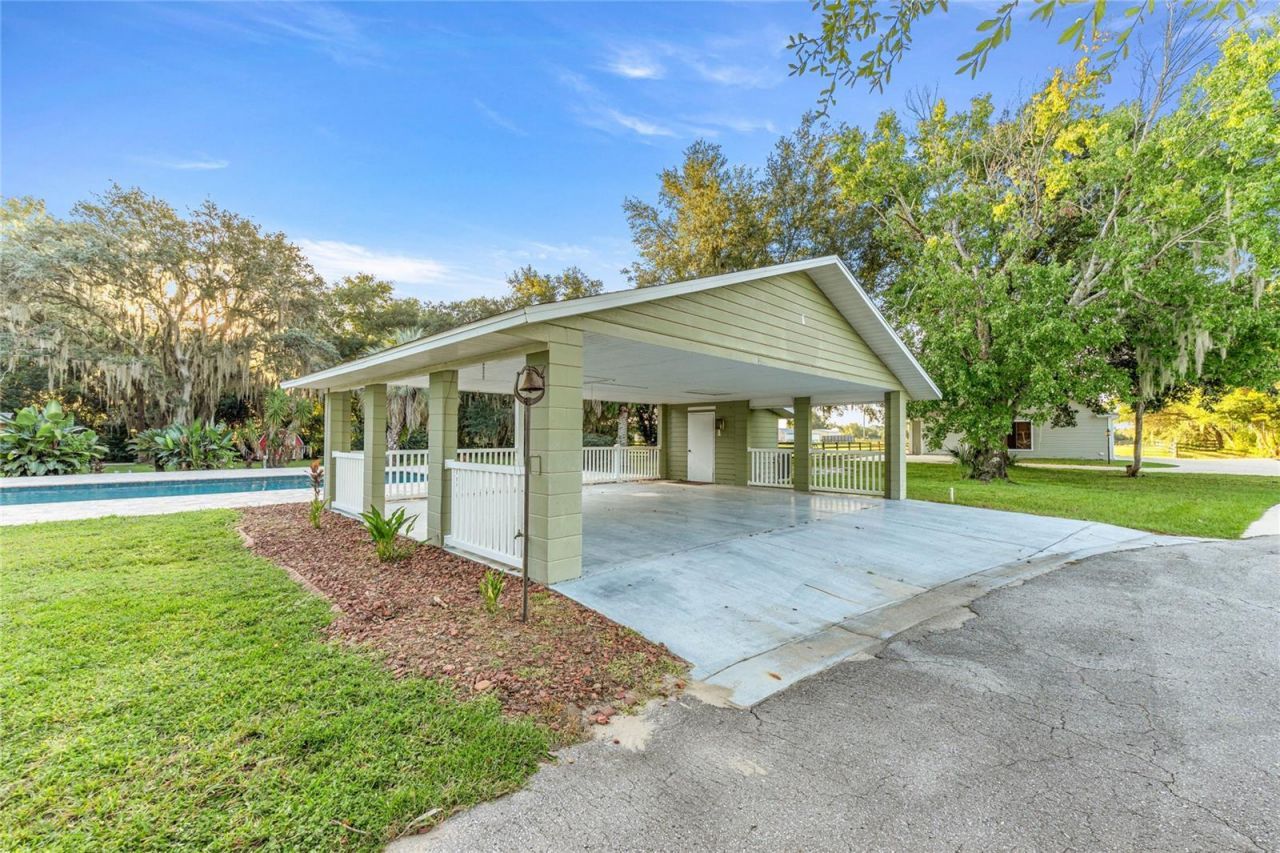 10246 SE 110th Street Road, Belleview, FL 34420 Photo