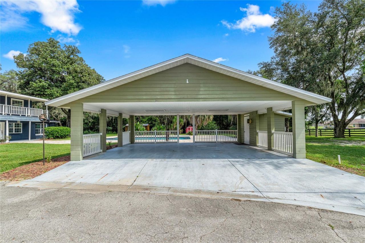 10246 SE 110th Street Road, Belleview, FL 34420 Photo