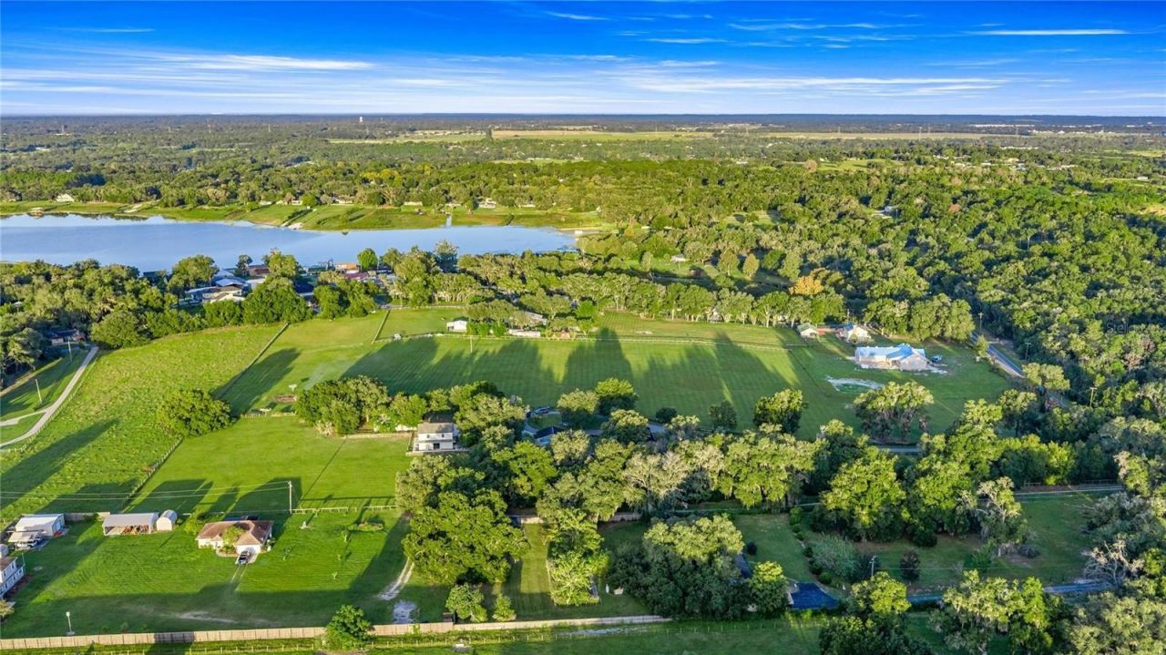 10246 SE 110th Street Road, Belleview, FL 34420 Photo