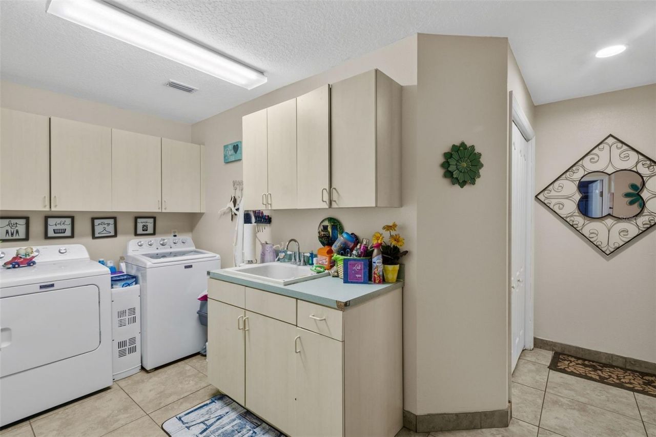 11530 Andy Drive , Riverview, FL 33569 Photo