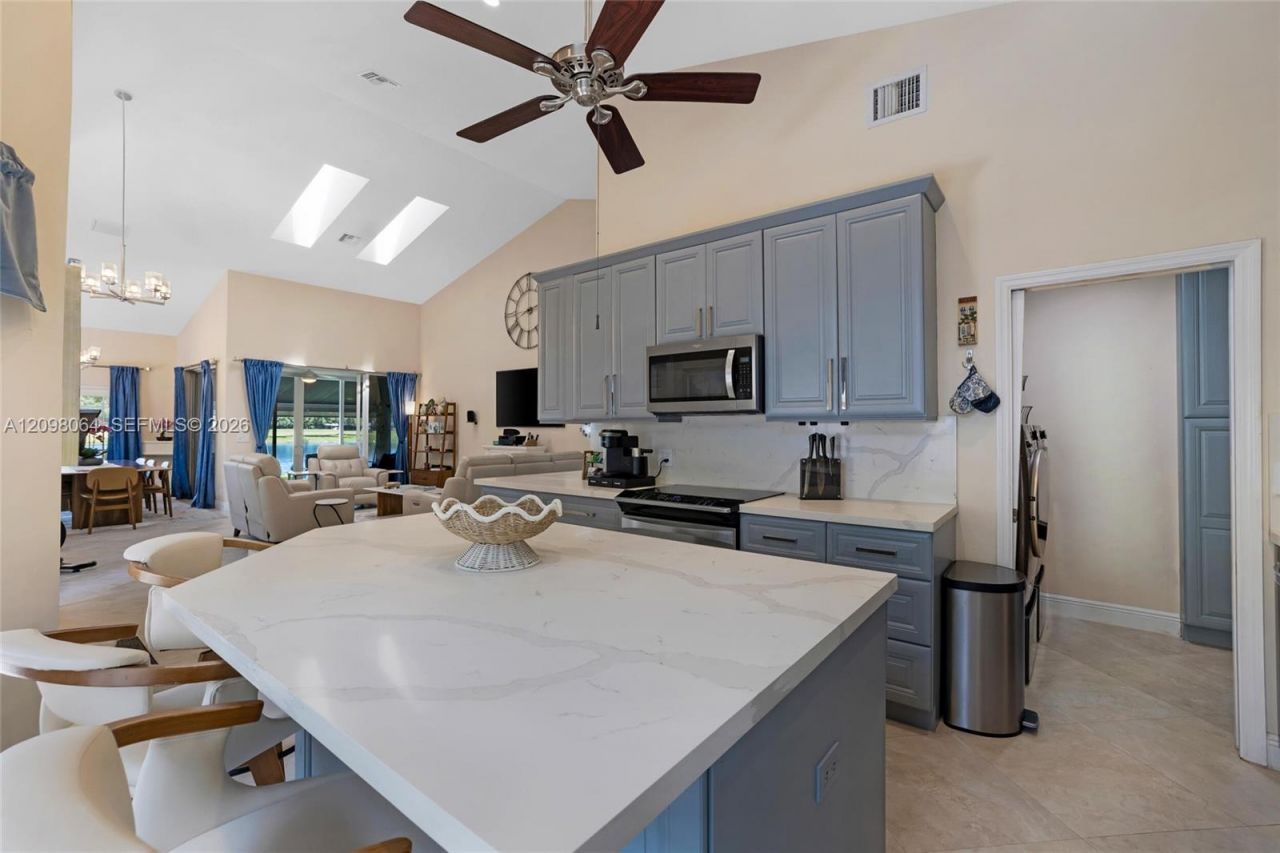 4107 Carriage Dr, Unit K1, Pompano Beach, FL 33069 Photo
