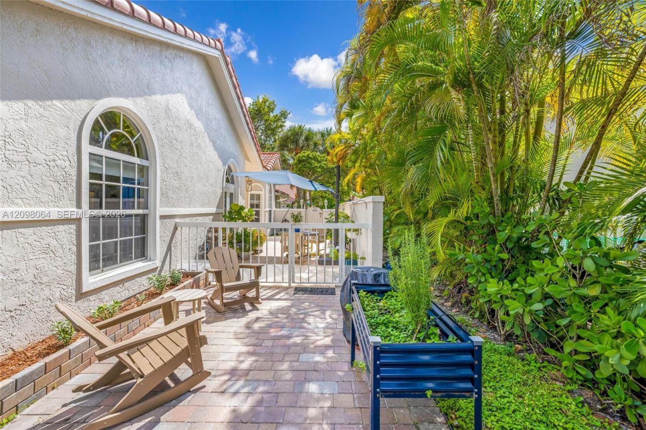 4107 Carriage Dr, Unit K1, Pompano Beach, FL 33069 Photo