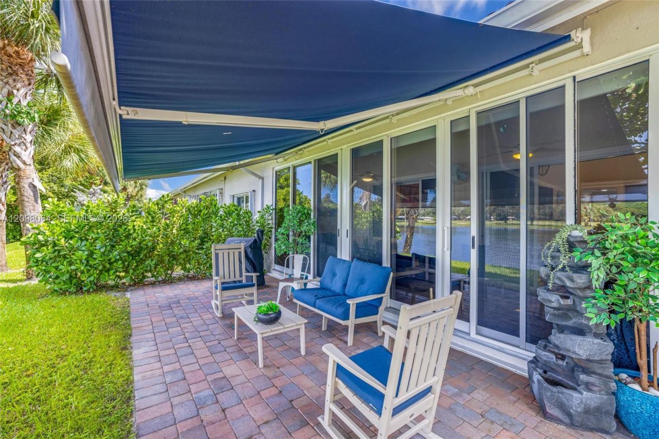 4107 Carriage Dr, Unit K1, Pompano Beach, FL 33069 Photo