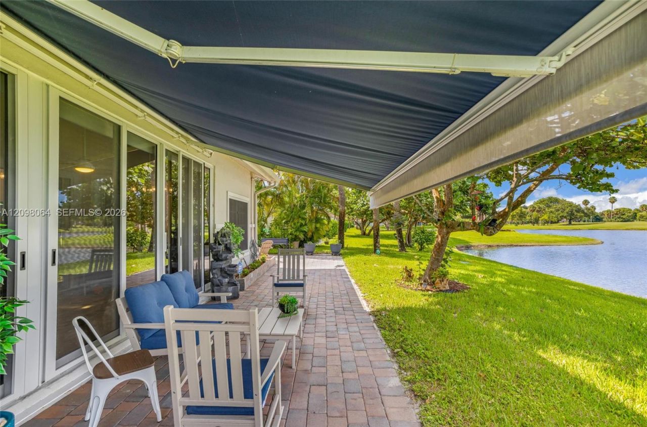 4107 Carriage Dr, Unit K1, Pompano Beach, FL 33069 Photo