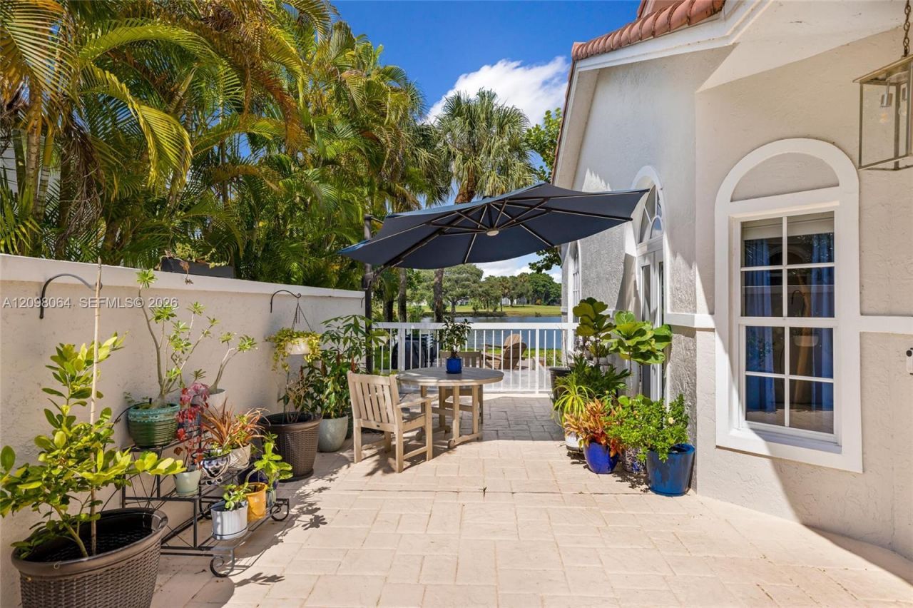 4107 Carriage Dr, Unit K1, Pompano Beach, FL 33069 Photo