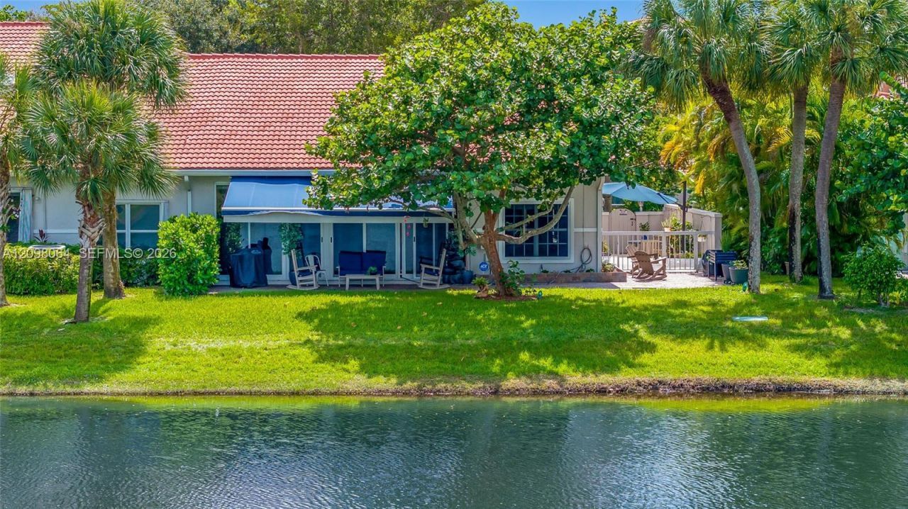 4107 Carriage Dr, Unit K1, Pompano Beach, FL 33069 Photo