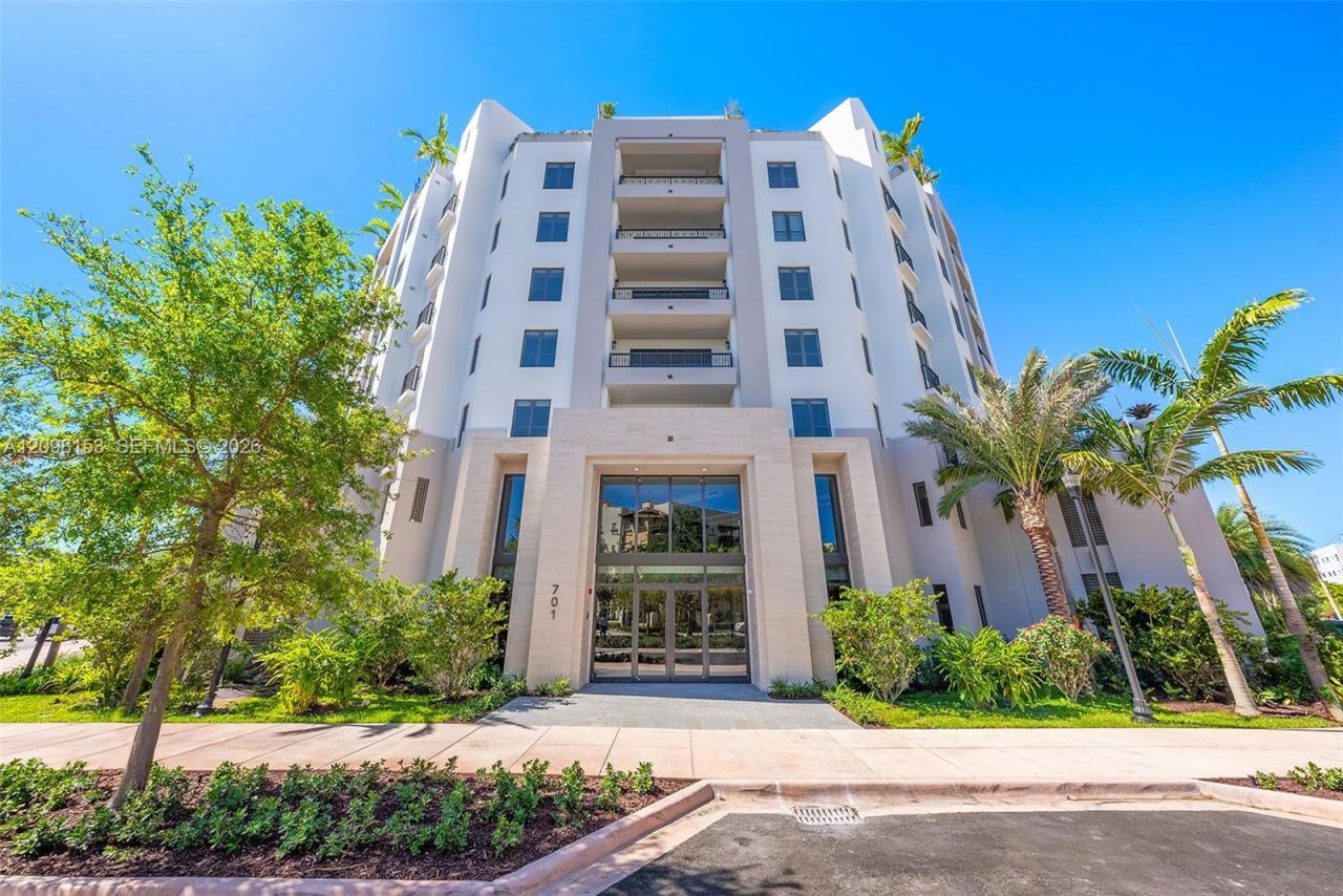 701 Valencia Ave, Unit 604, Coral Gables, FL 33134 Photo