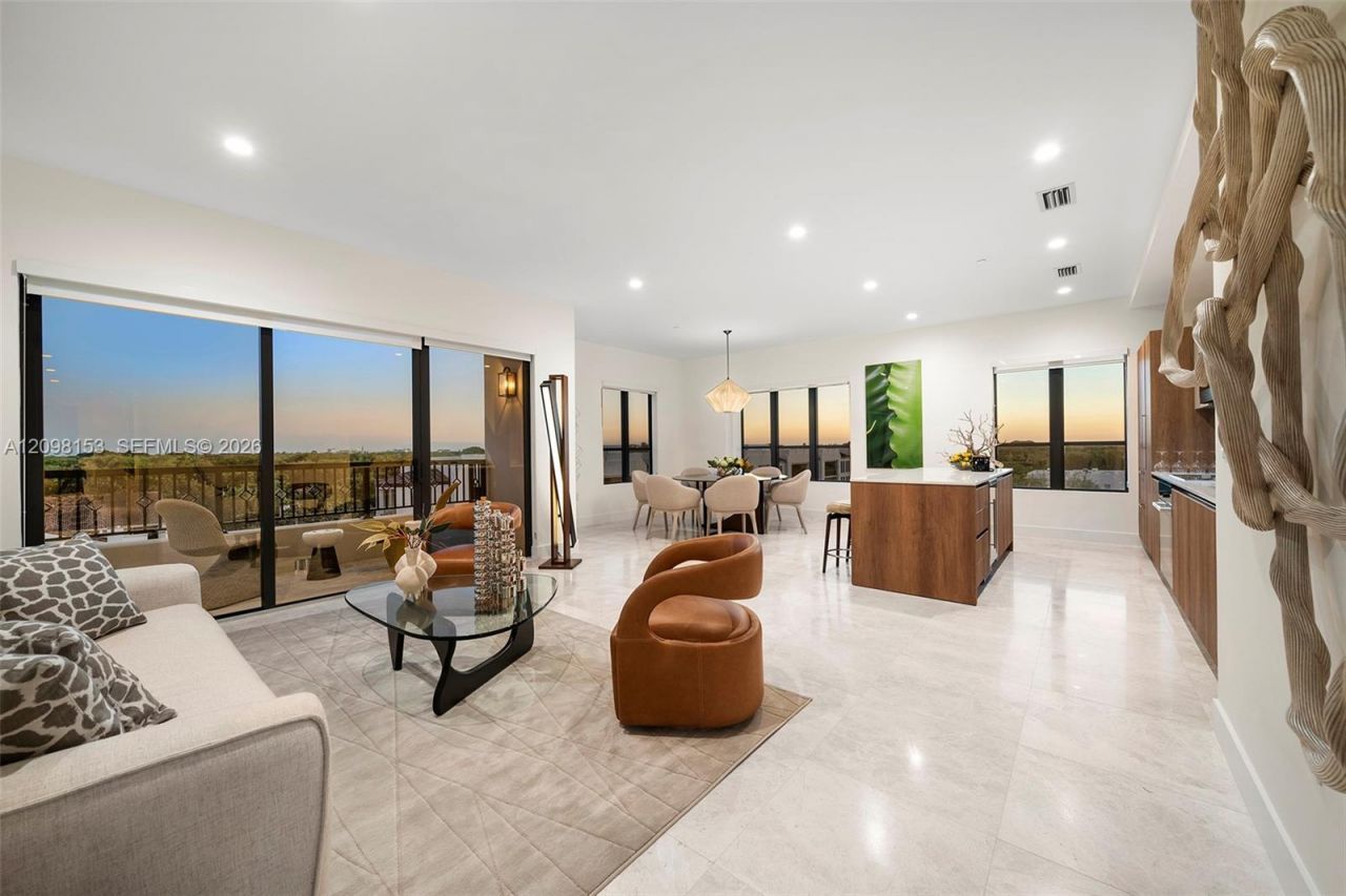 701 Valencia Ave, Unit 604, Coral Gables, FL 33134 Photo