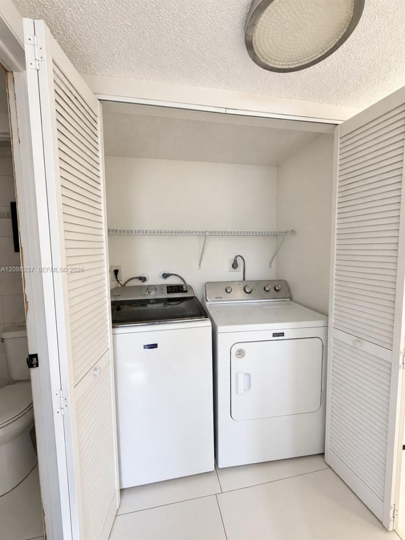232 Wimbledon Lake Dr, Unit 232, Plantation, FL 33324 Photo