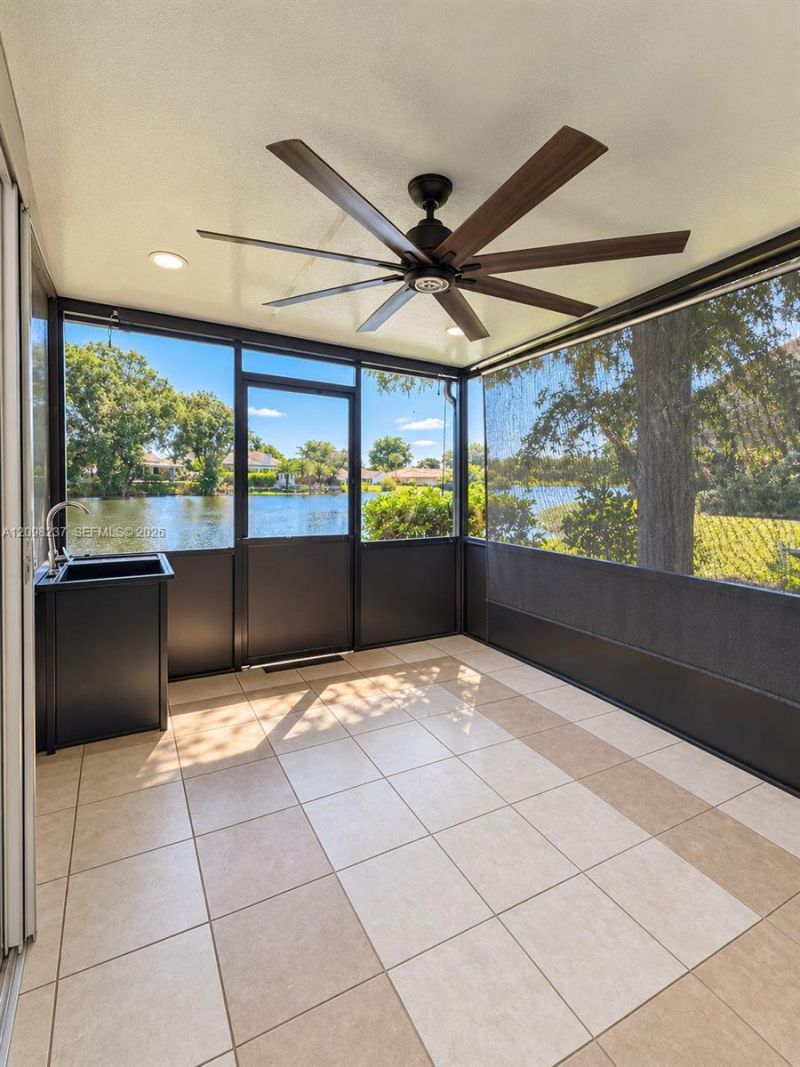 232 Wimbledon Lake Dr, Unit 232, Plantation, FL 33324 Photo