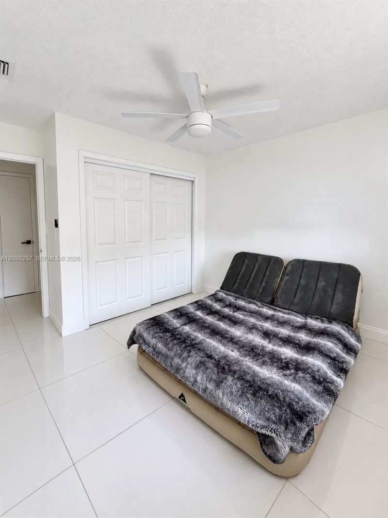 232 Wimbledon Lake Dr, Unit 232, Plantation, FL 33324 Photo