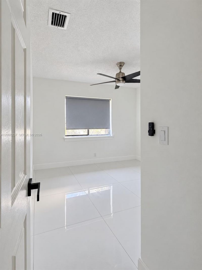 232 Wimbledon Lake Dr, Unit 232, Plantation, FL 33324 Photo