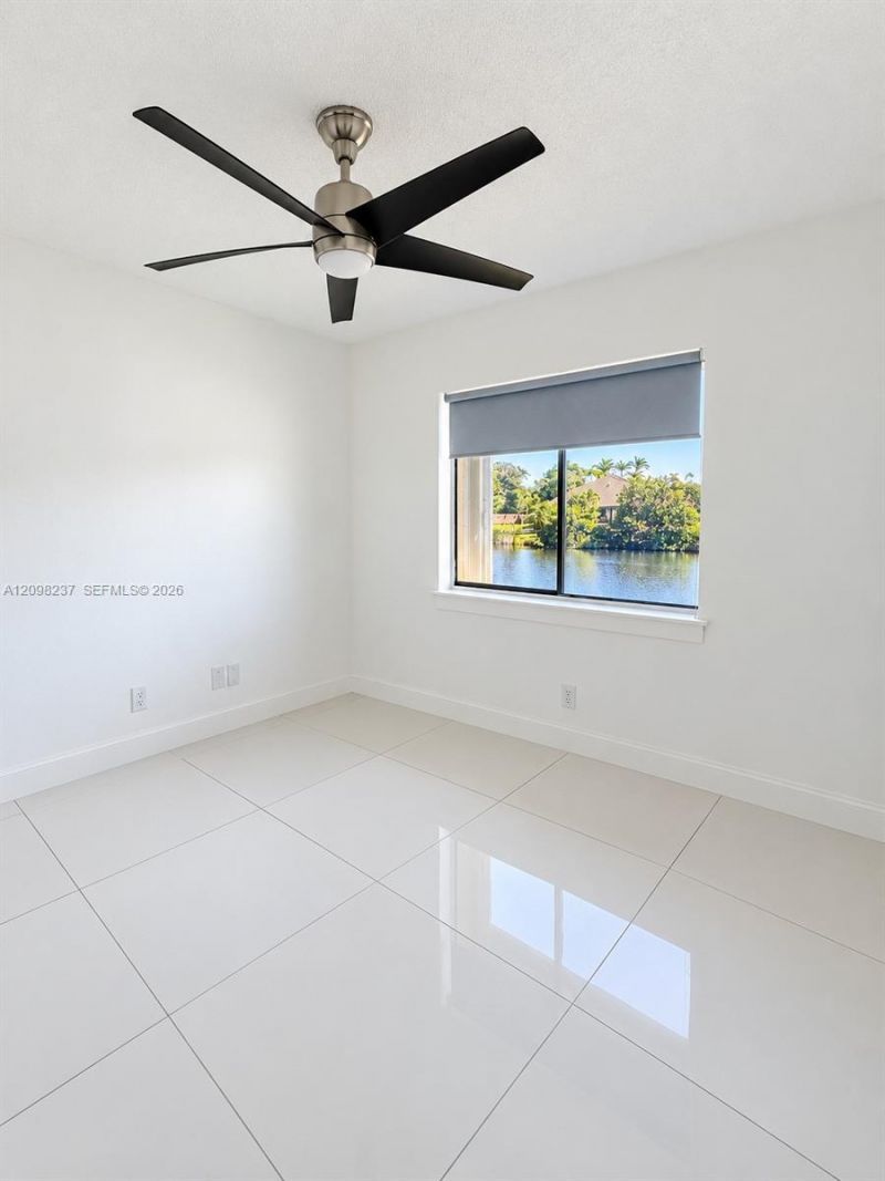 232 Wimbledon Lake Dr, Unit 232, Plantation, FL 33324 Photo