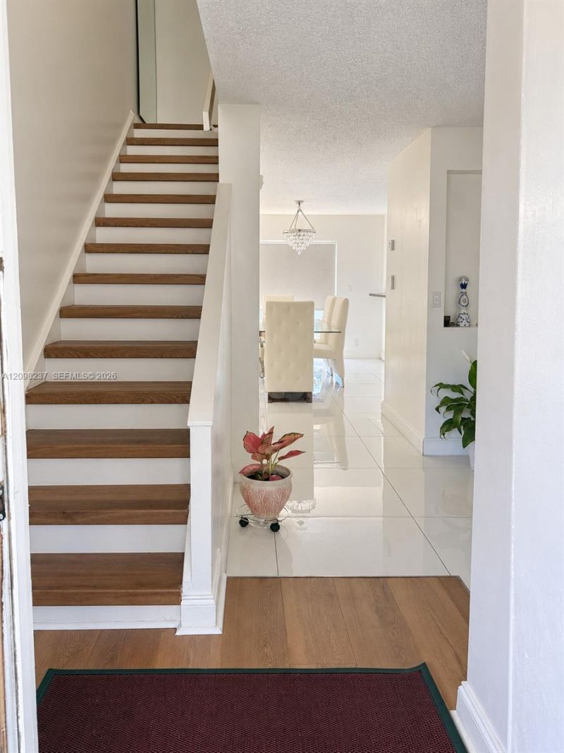 232 Wimbledon Lake Dr, Unit 232, Plantation, FL 33324 Photo