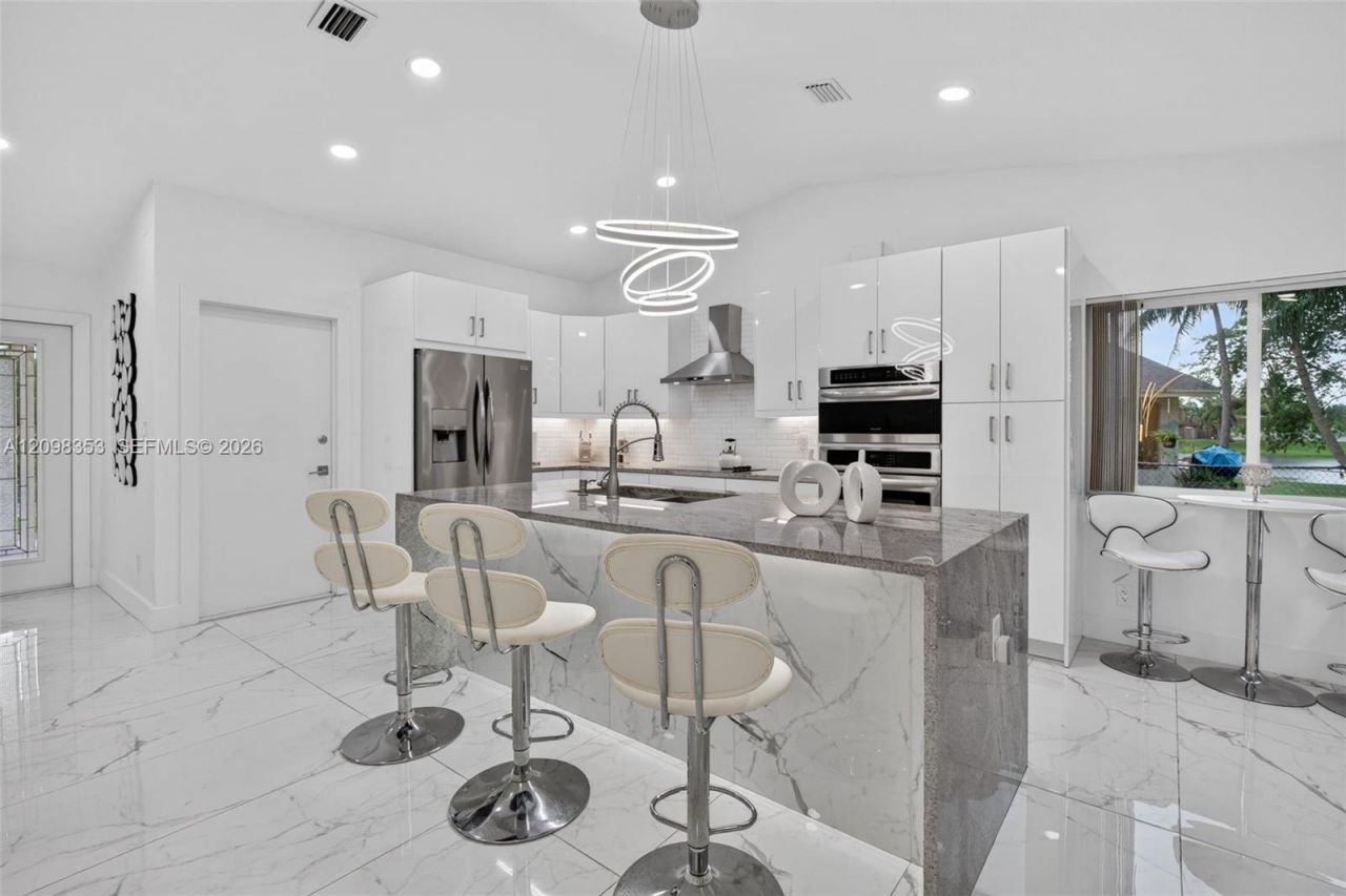 4904 NW 96th Ave , Sunrise, FL 33351 Photo