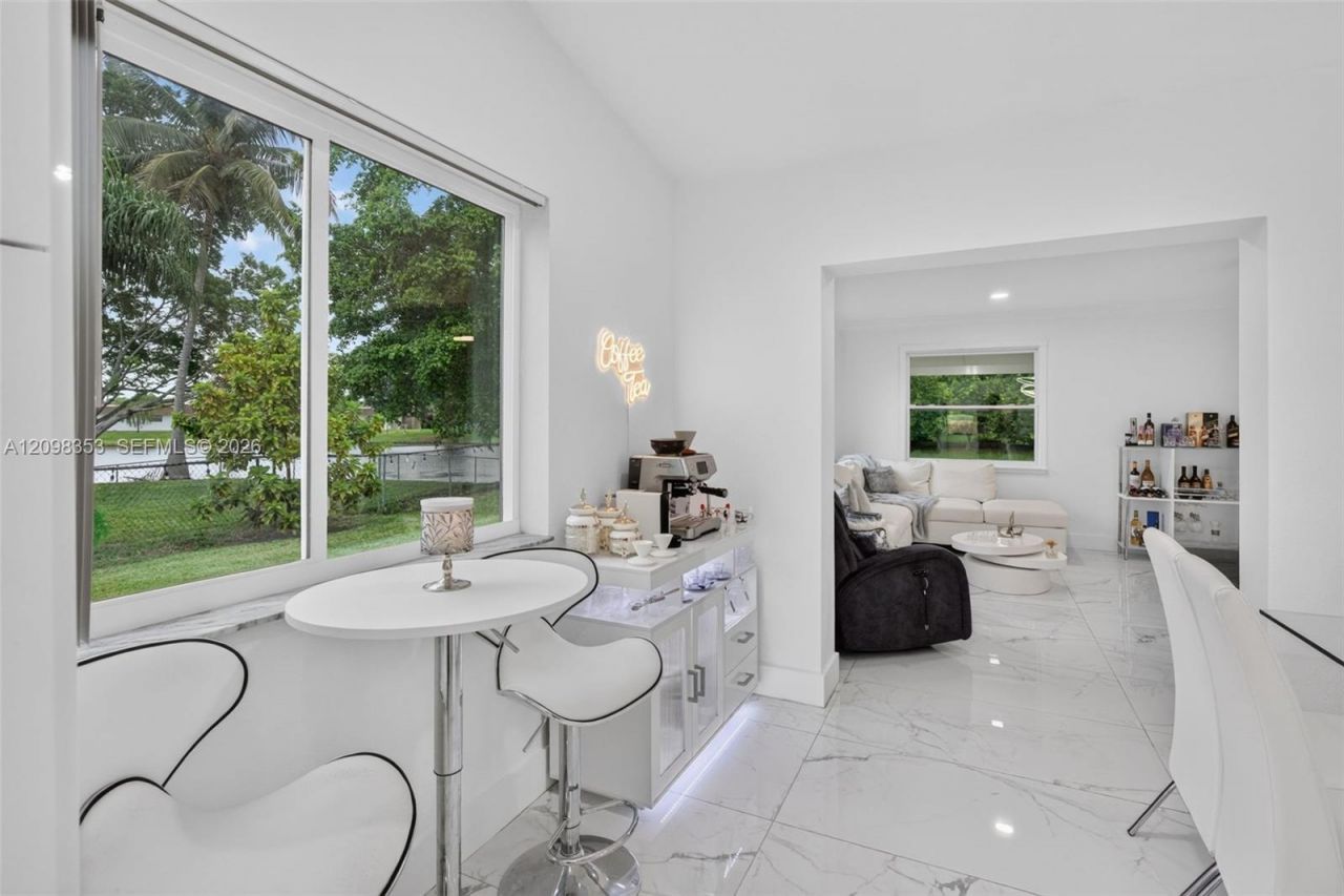 4904 NW 96th Ave , Sunrise, FL 33351 Photo