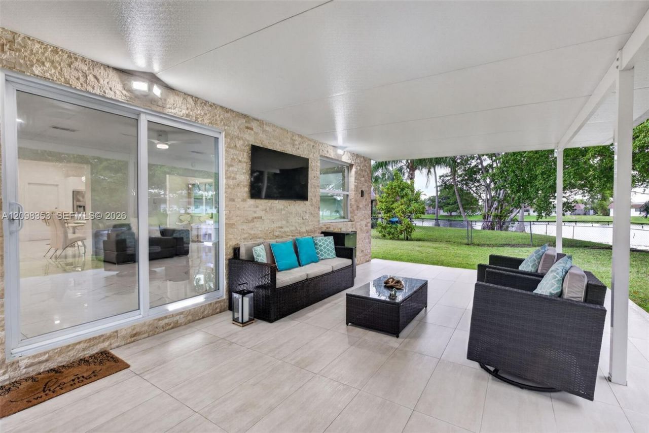 4904 NW 96th Ave , Sunrise, FL 33351 Photo