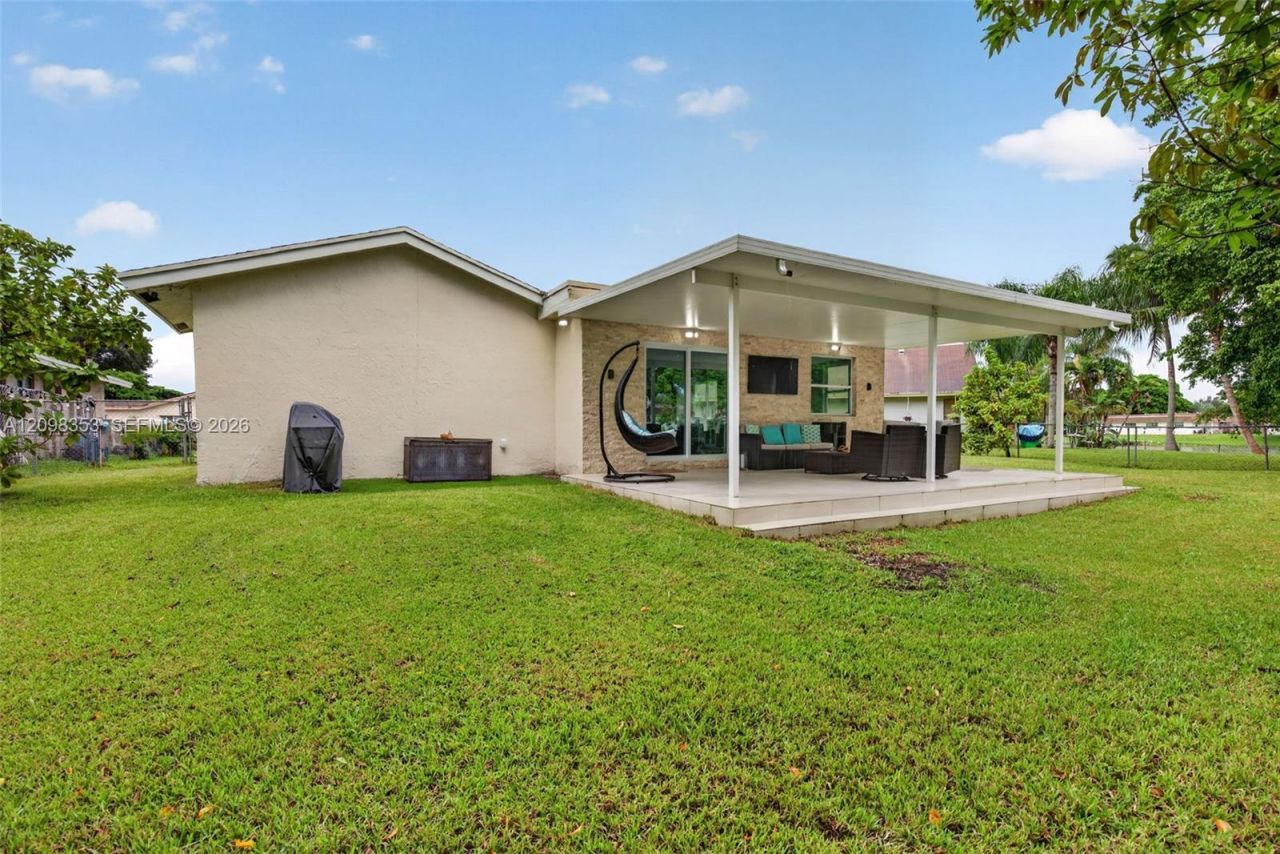 4904 NW 96th Ave , Sunrise, FL 33351 Photo