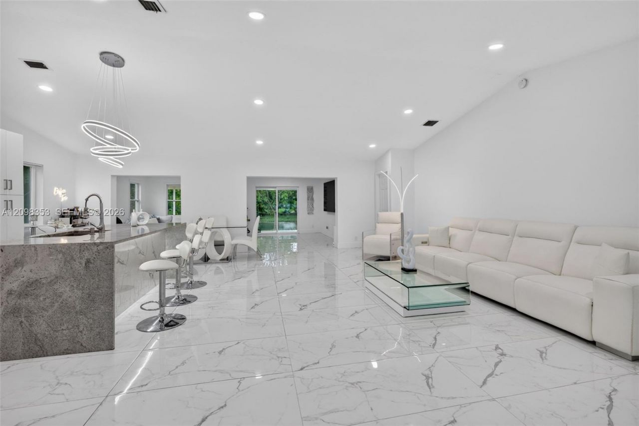 4904 NW 96th Ave , Sunrise, FL 33351 Photo