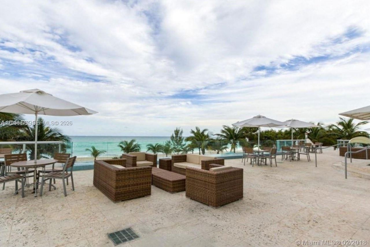 18683 Collins Ave, Unit 701, Sunny Isles Beach, FL 33160 Photo