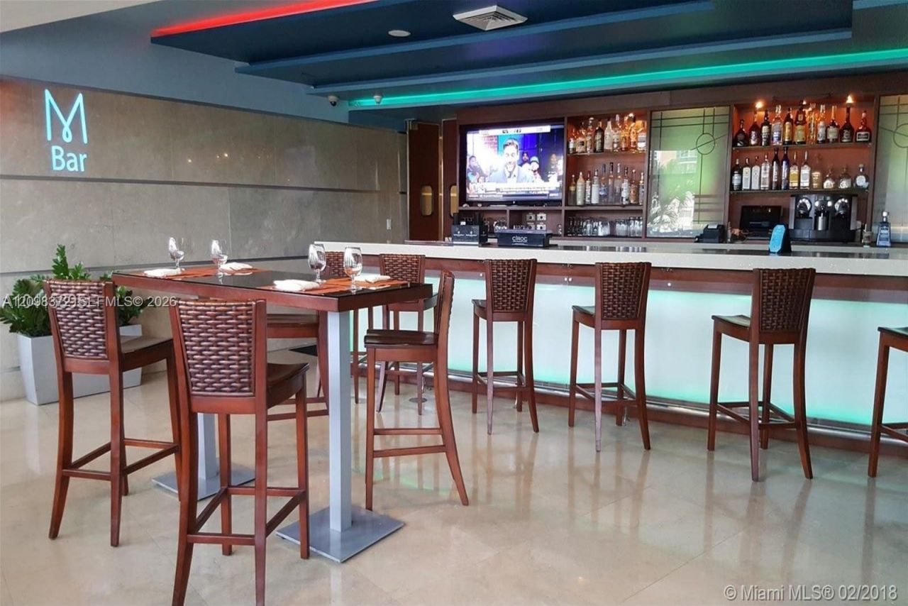 18683 Collins Ave, Unit 701, Sunny Isles Beach, FL 33160 Photo