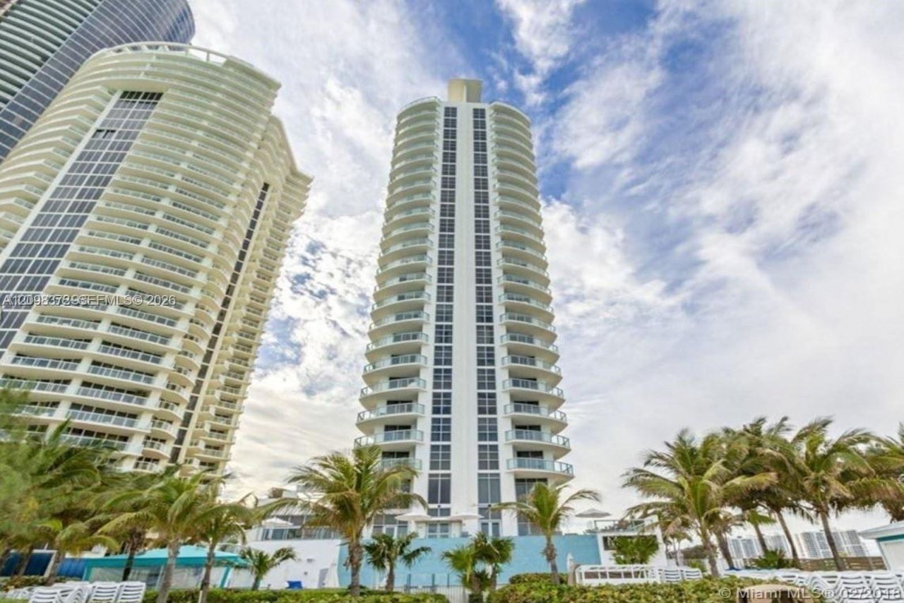 18683 Collins Ave, Unit 701, Sunny Isles Beach, FL 33160 Photo
