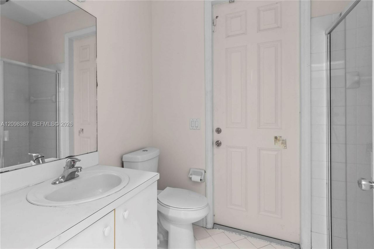 2001 NE 40th Rd , Unit ., Homestead, FL 33033 Photo