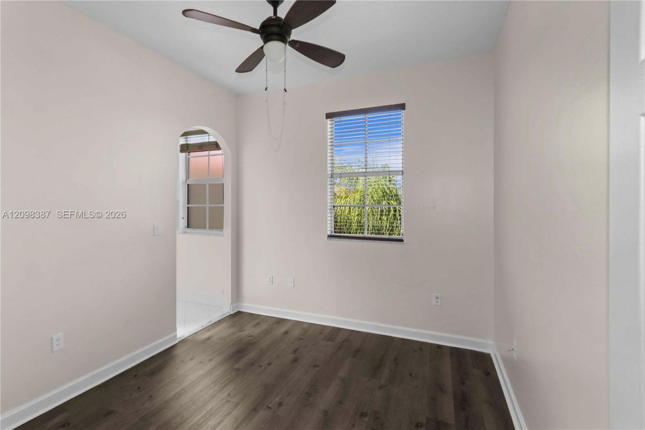 2001 NE 40th Rd , Unit ., Homestead, FL 33033 Photo