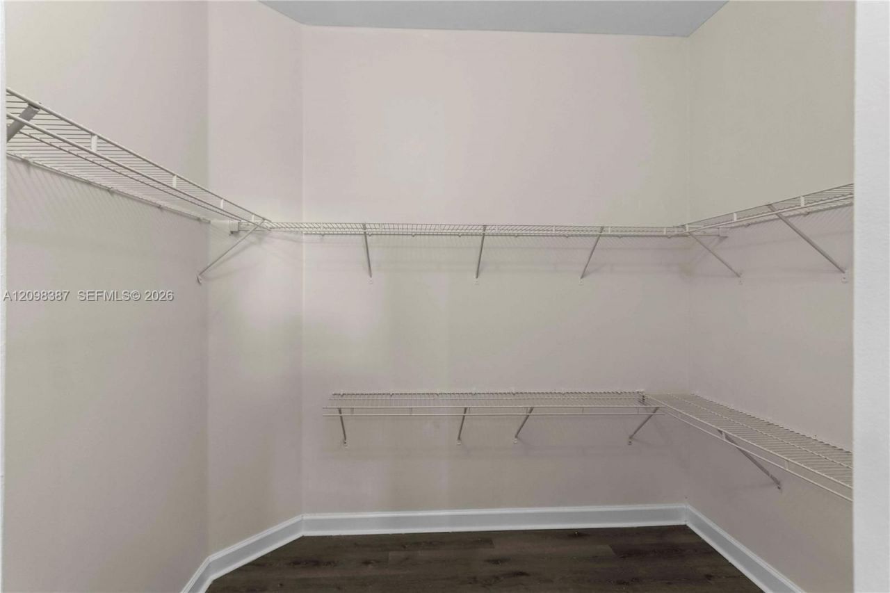 2001 NE 40th Rd , Unit ., Homestead, FL 33033 Photo